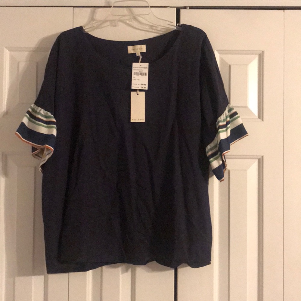 NWT Navy Linen Blend Top with Flounce Sleeve